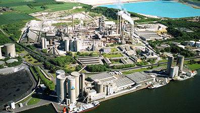 Empresas surcoreanas intensifican inversiones en zona económica de Dung Quat